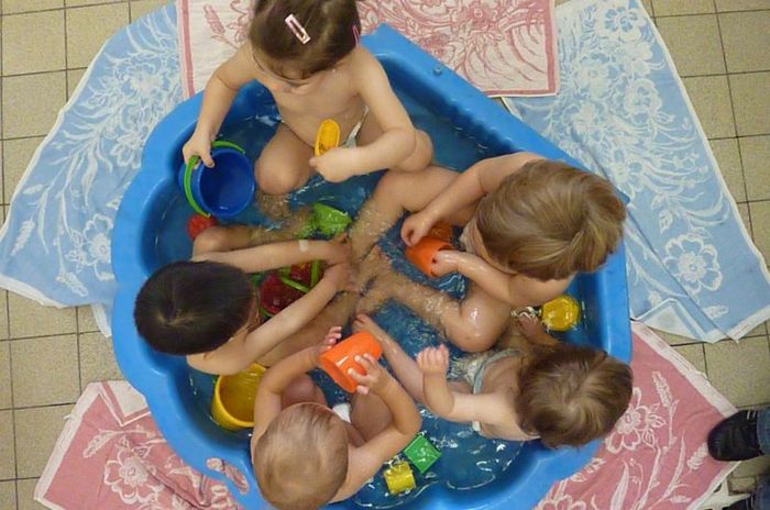 Badespaß mit Krippenkindern, Foto: Kita Jever